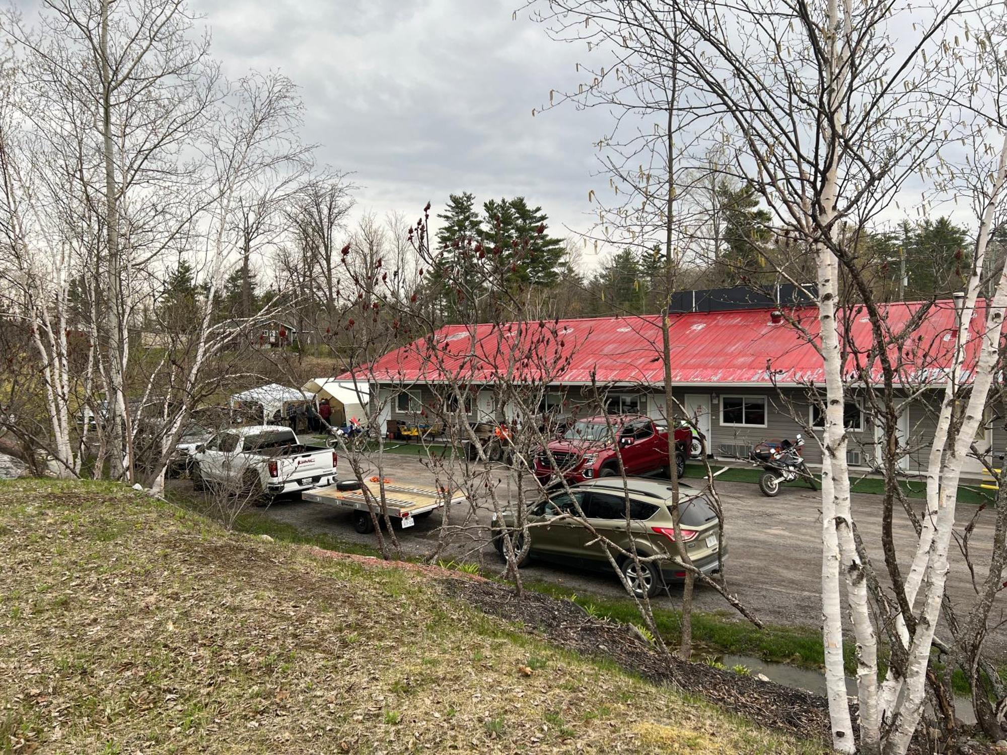 Calabogie Motor Inn エクステリア 写真