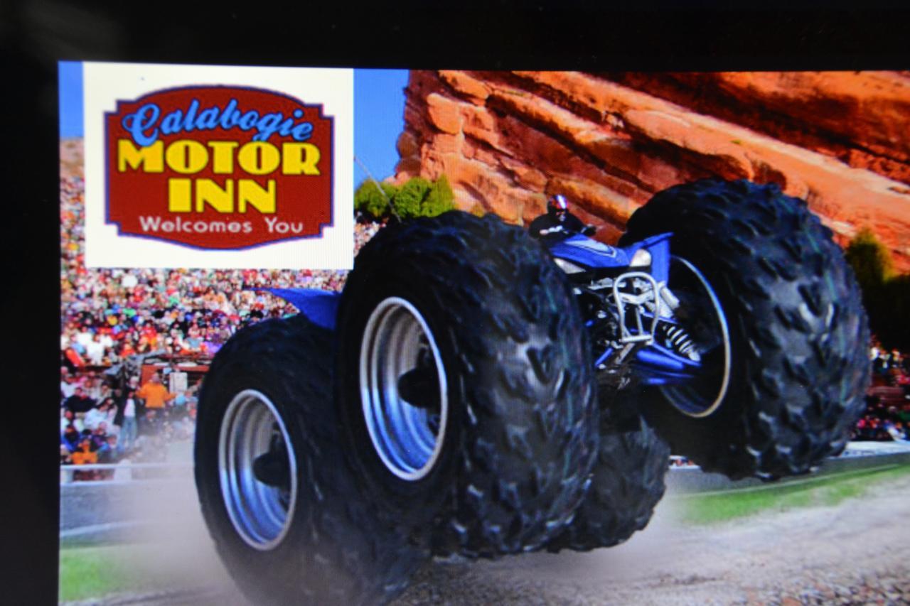 Calabogie Motor Inn エクステリア 写真